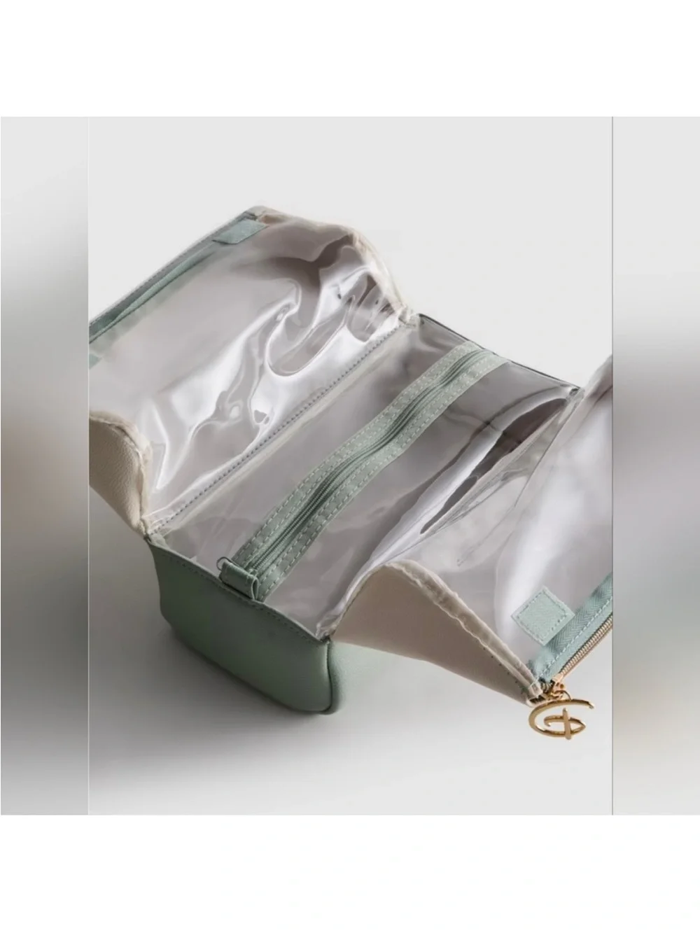 Disney/Primark NWT Bambi DTwo-Tone Cosmetic Pouch - Cream & Sage